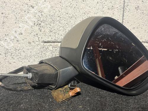 BP30704175C27 main image