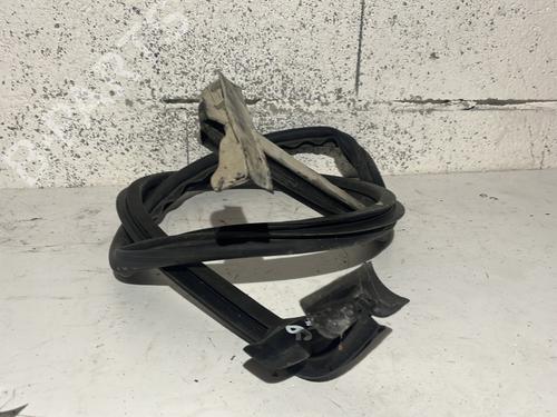 rubber-door-seal-nissan-nv400-van-x62-x62b-2011-32092810 main image