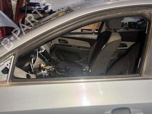 Left front door CHEVROLET CRUZE (J300) 2.0 CDI | BP32410788C2