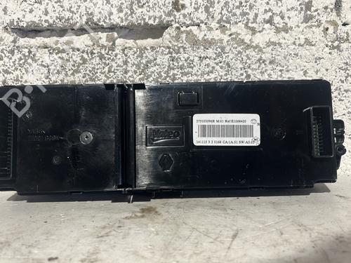 Used Climate control Climate control RENAULT MEGANE III Grandtour (KZ0/1) 1.6 dCi (KZ00, KZ12, KZ13) (130 hp) 33453409 33453409