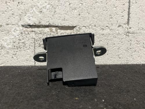 Tailgate lock VW GOLF VI (5K1) 2.0 TDI | BP23797143C101 