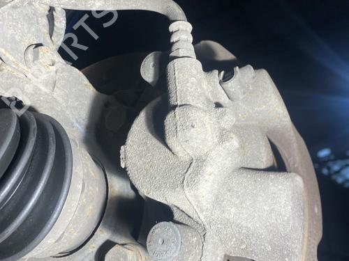 Used Left front brake caliper Left front brake caliper OPEL CORSA E (X15) 1.4 Turbo (08, 68) (101 hp) 20868452 20868452