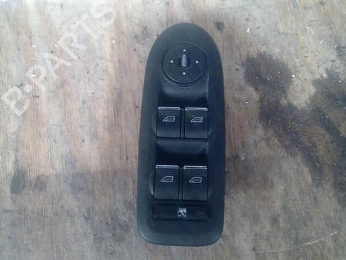 Used Left front window switch Left front window switch FORD KUGA I 2.0 TDCi (140 hp) 21861411 21861411