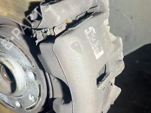 Højre bremsekaliber foran PEUGEOT 208 I (CA_, CC_) 1.4 HDi (68 hp) 30439535