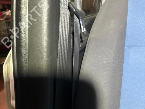 front-right-seatbelt-fiat-panda-169_-2003-38776739 main image