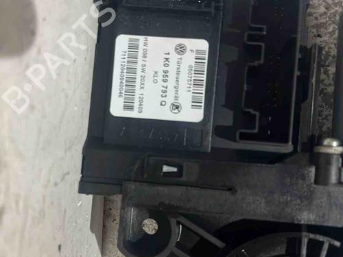 Left front window motor VW GOLF V (1K1) | BP36566002E21 - Image 2