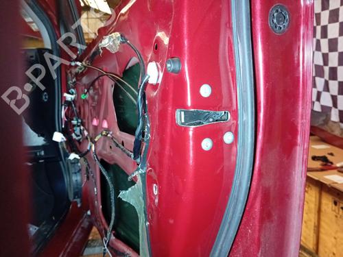 Used Front right lock TOYOTA YARIS (_P13_) 1.5 (NSP131_) (112 hp) 21865496