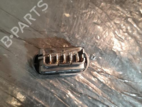 Used Right front window switch DACIA SANDERO 1.2 16V (75 hp) 20871858