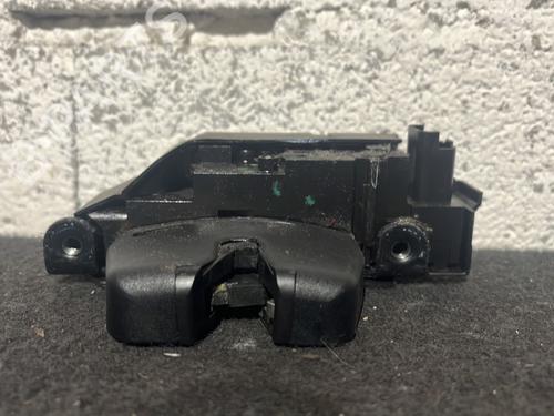 Tailgate lock CITROËN C4 CACTUS 1.6 BlueHDi 100 | BP24926330C101 