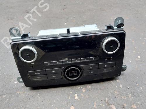 Used Radio RENAULT CLIO IV (BH_) 1.5 dCi 75 (75 hp) 21860881