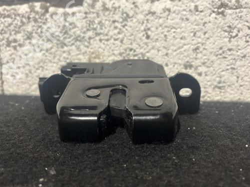 tailgate-lock-renault-clio-iv-bh_-2012-2013-2014-2015-2016-2017-2018-2019-2020-2021-26289241 main image