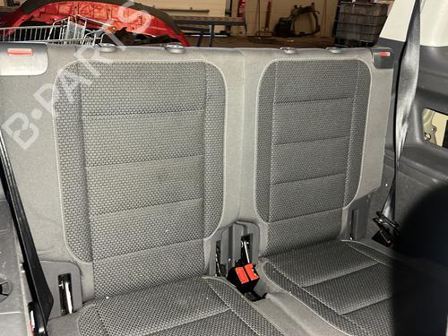 Siège arrière VW TOURAN (1T3) 1.6 TDI (105 hp) 32984329