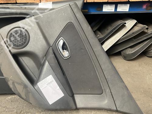 Høyre bakpanel RENAULT MEGANE III Grandtour (KZ0/1) 1.5 dCi (KZ09, KZ0D, KZ1G, KZ29, KZ14, KZ1W, KZ10, KZ1F,... (110 hp) 30128559