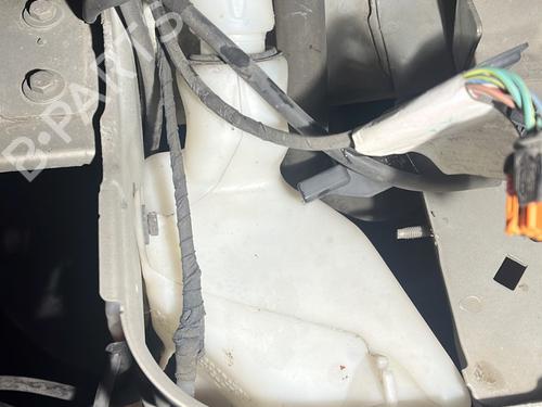 windscreen-washer-tank-citroen-c3-ii-sc_-2009-30708786 main image