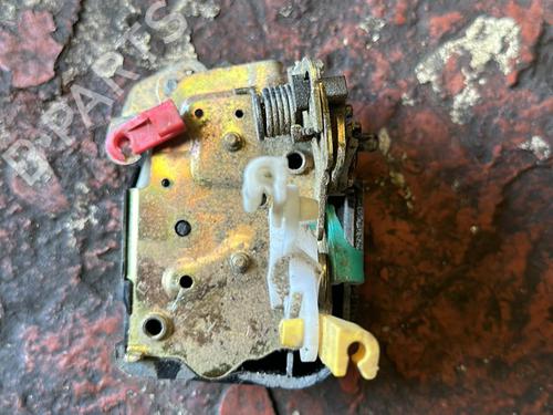Rear left lock CHRYSLER PT CRUISER (PT_) 2.0 | BP20863302C100 