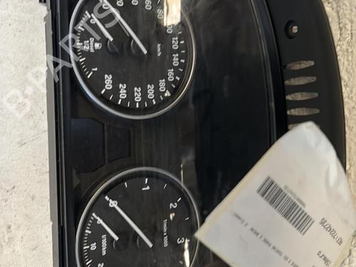 Used Instrument cluster BMW 5 Touring (E61) 520 d (177 hp) 20860144