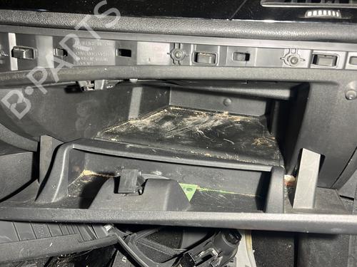 Used Glove box Glove box RENAULT MEGANE III Grandtour (KZ0/1) 1.6 dCi (KZ00, KZ12, KZ13) (130 hp) 33453403 33453403