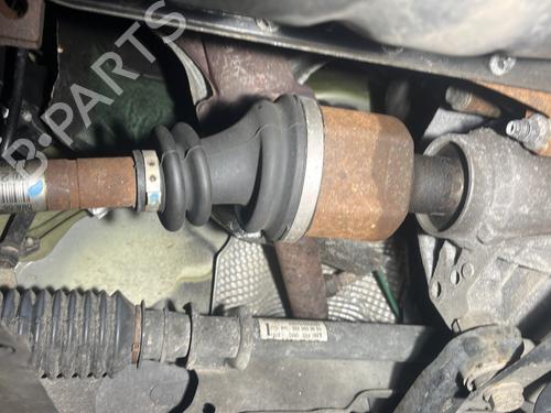Used Right front driveshaft Right front driveshaft RENAULT CLIO II (BB_, CB_) 1.2 16V (BB05, BB0W, BB11, BB27, BB2T, BB2U, BB2V, CB05,... (75 hp) 32031017 32031017