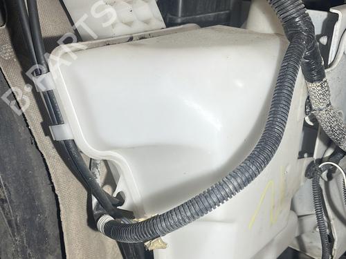 Used Windscreen washer tank RENAULT KADJAR (HA_, HL_) 1.6 dCi 130 (HLA4) (130 hp) 26962599