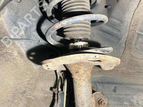 Used Right front shock absorber Right front shock absorber TOYOTA VERSO (_R2_) 2.0 D-4D (AUR20_, AUR20R) (126 hp) 39528619 39528619