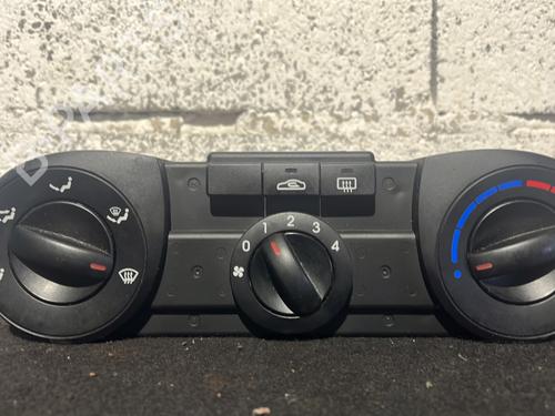 Commande Chauffage HYUNDAI i20 I (PB, PBT) 1.2 (78 hp) 29918789