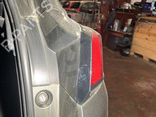 Used Right taillight Right taillight PEUGEOT 3008 II SUV (MC_, MR_, MJ_, M4_) 1.5 BlueHDi 130 (131 hp) 33301179 33301179
