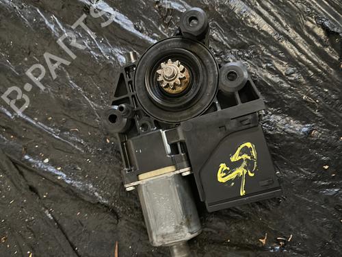Used Right rear window motor RENAULT MEGANE III Hatchback (BZ0/1_, B3_) 1.9 dCi (BZ0N, BZ0J) (131 hp) 20862939