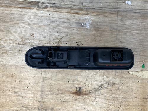 Used Right front window switch Right front window switch PEUGEOT 3008 I MPV (0U_) 2.0 HDi 150 / BlueHDi 150 (150 hp) 21863586 21863586