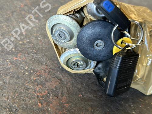Used Ignition barrel Ignition barrel FORD TOURNEO CONNECT 1.8 TDCi /TDDi /DI (75 hp) 21863141 21863141