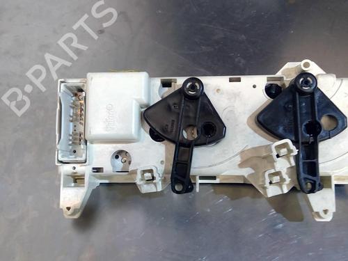 Comando clima RENAULT SCÉNIC I MPV (JA0/1_, FA0_) 1.6 (JA00, JA16, JA15, JA19, JA1V, JA2B, JA2C, JA0B,... (107 hp) 21859769