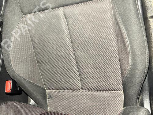 Right front seat SEAT LEON (1P1) 1.9 TDI | BP29865090C16