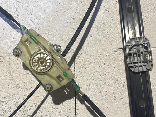 front-left-window-mechanism-audi-q7-4lb-2006-2007-2008-2009-2010-2011-2012-2013-2014-2015-2016-26905655 main image