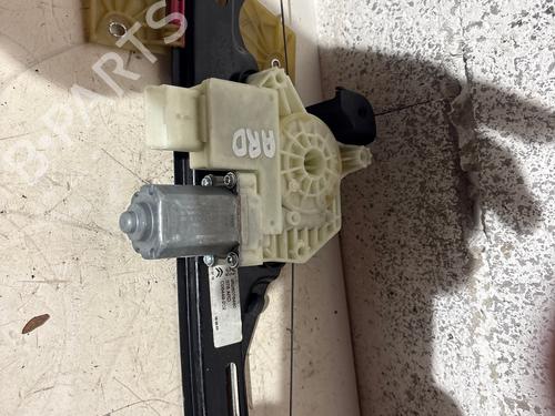 right-rear-window-motor-citroen-c4-picasso-ii-2013-34413073 main image