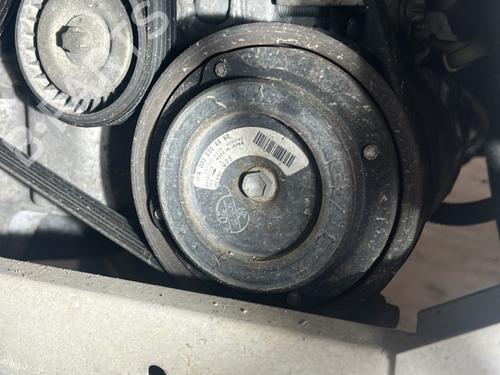 Used AC compressor AC compressor MERCEDES-BENZ A-CLASS (W176) A 180 (176.042) (122 hp) 27612563 27612563