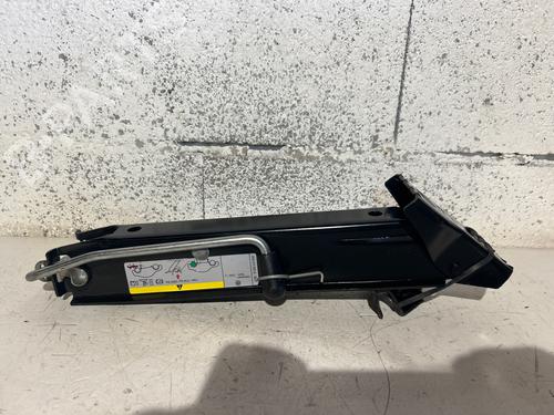 other-vw-tiguan-5n_-2007-2008-2009-2010-2011-2012-2013-2014-2015-2016-2017-2018-39006434 main image