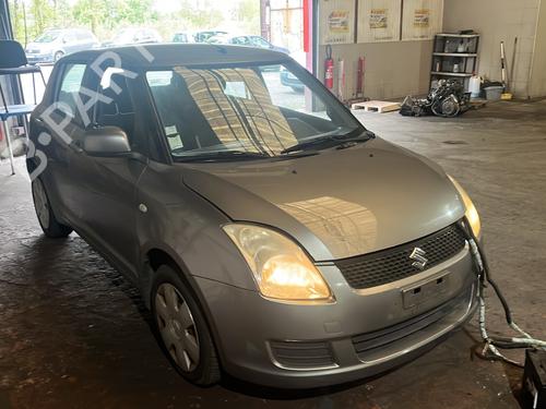 Dør høyre foran SUZUKI SWIFT III (MZ, EZ) 1.3 (RS413, ZC11S) | BP29318514C3 