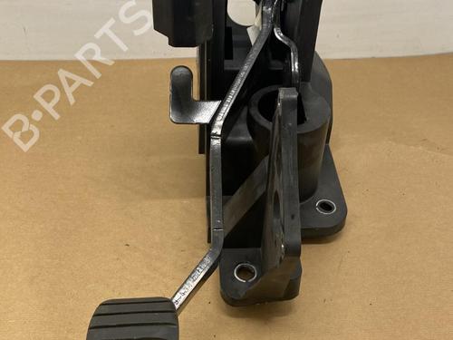 Break pedal RENAULT TWINGO III (BCM_, BCA_) 1.0 SCe 70 | BP21862433I19 