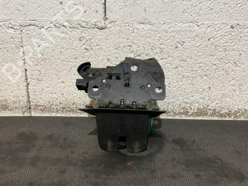 Used Tailgate lock Tailgate lock AUDI Q7 (4LB) 3.0 TDI quattro (233 hp) 21865005 21865005
