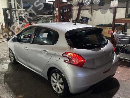 Right front fog light PEUGEOT 208 I (CA_, CC_) 1.6 HDi | BP22894209C31 