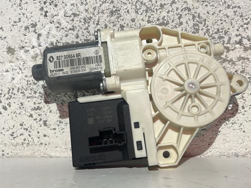 right-rear-window-motor-renault-megane-iii-hatchback-bz01_-b3_-2008-32133810 main image