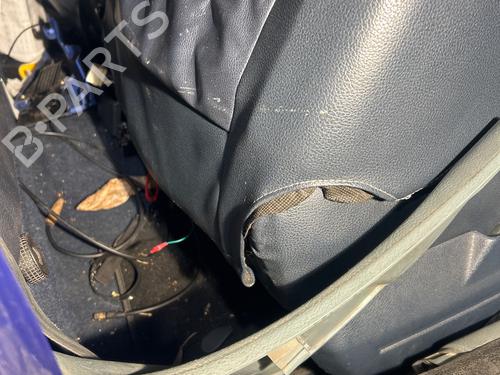 Used Right front seat Right front seat RENAULT MEGANE I Cabriolet (EA0/1_) 1.6 e (EA0F) (90 hp) 39727641 39727641