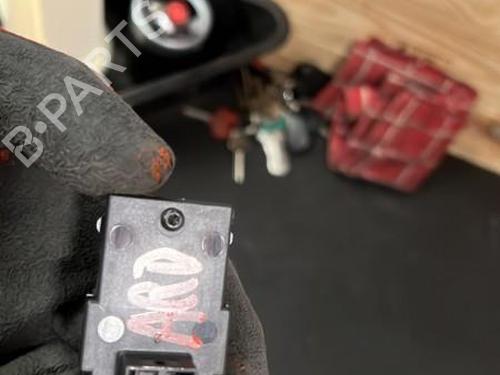 Used Right rear window switch Right rear window switch ALFA ROMEO 159 Sportwagon (939_) 2.0 JTDM (939BXP1B) (170 hp) 21864543 21864543