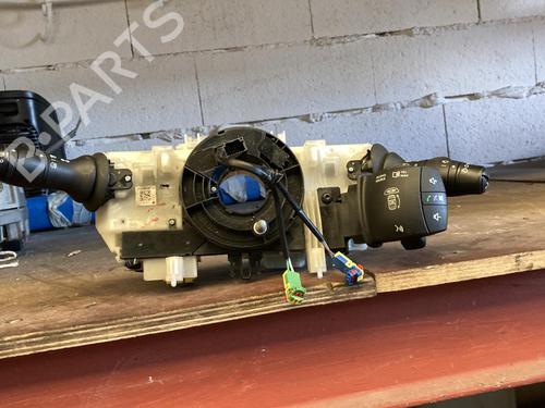 Used Steering column stalk Steering column stalk RENAULT MEGANE III Hatchback (BZ0/1_, B3_) 1.5 dCi (BZ0C) (90 hp) 21860740 21860740