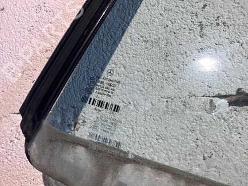 Used Rear left door window Rear left door window 27977475 27977475