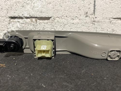 Used Left front window switch Left front window switch RENAULT ZOE (BFM_) ZOE (88 hp) 23797217 23797217