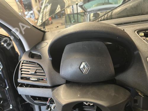 Instrumentbræt RENAULT MEGANE III Grandtour (KZ0/1) 1.5 dCi (KZ09, KZ0D, KZ1G, KZ29, KZ14, KZ1W, KZ10, KZ1F,... (110 hp) 20859956