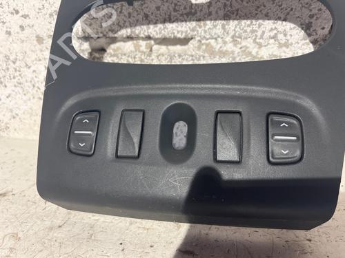 Switch DACIA SANDERO II | BP37613218I30 - Image 3