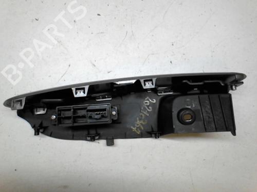 Used Right front window switch MAZDA 2 (DE_, DH_) 1.4 MZR-CD (68 hp) 21858879