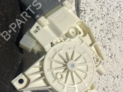 Rudehejsemotor forskærm højre MERCEDES-BENZ A-CLASS (W176) A 180 (176.042) (122 hp) 27612554