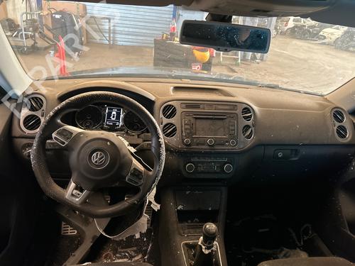 Dashboard VW TIGUAN (5N_) 2.0 TDI | BP39006458C46 - Image 3